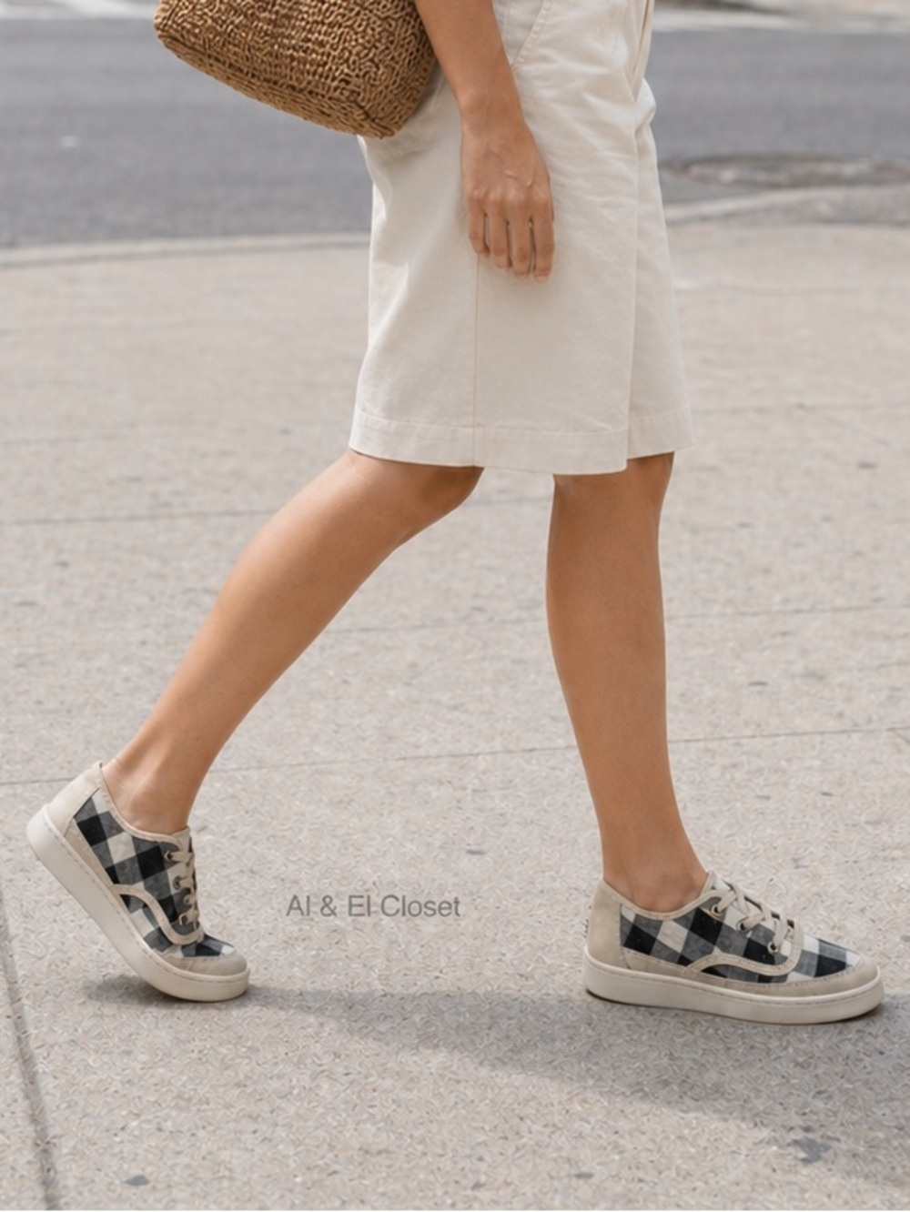 Zodiac Cheezburger Plaid Lace-Up Sneakers Women’s Size 7M Black White Tan NIB